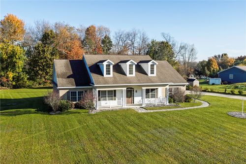 203 Ringneck Meadow Dr, Slippery Rock, PA, 16057-4143 | Card Image