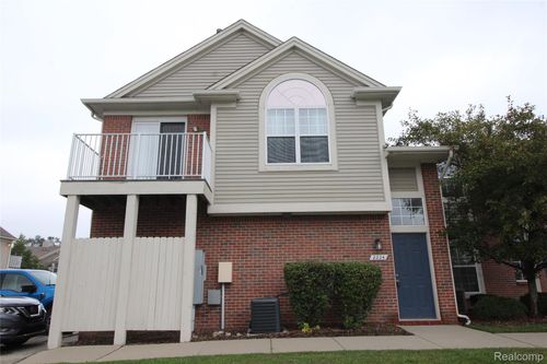 2224 Leighton Drive, Shelby Charter Township, MI, 48317 | Card Image