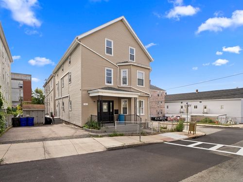 271 Mulberry St, Fall River, MA, 02721-2186 | Card Image