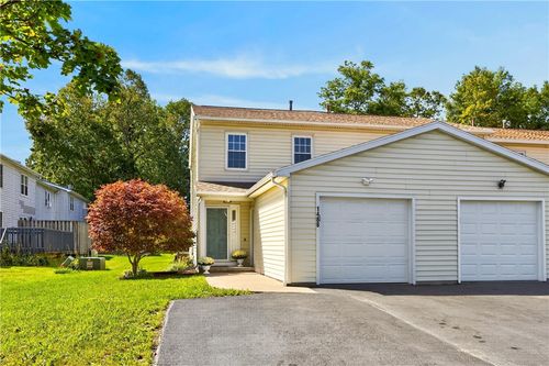 1488 Wood Dr, Farmington, NY, 14425-9031 | Card Image