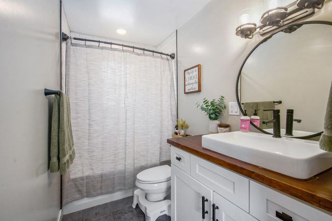 8041 Donovan Rd, House other with 3 bedrooms, 2 bathrooms and null parking in Dexter MI | Image 11