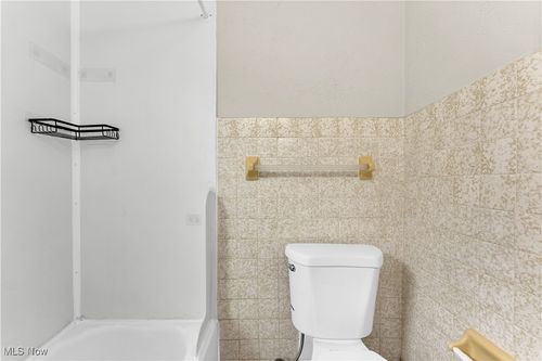 2-977 Yellowstone Rd, Cleveland Heights, OH, 44121-1446 | Card Image