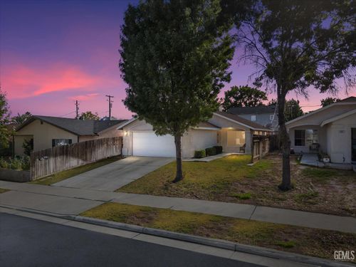 619 Lucard St, Taft, CA, 93268-2720 | Card Image