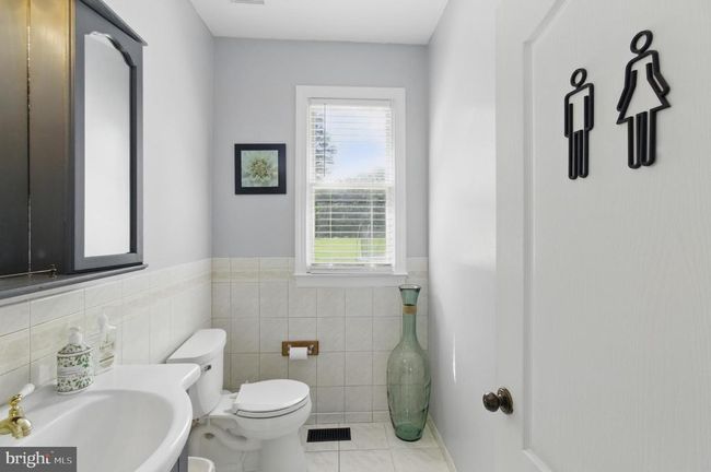 75 W Bay Front Rd, House other with 6 bedrooms, 4 bathrooms and null parking in LOTHIAN MD | Image 12