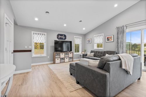 5747 Trackside Rd, Plymouth, WI, 53073-1223 | Card Image