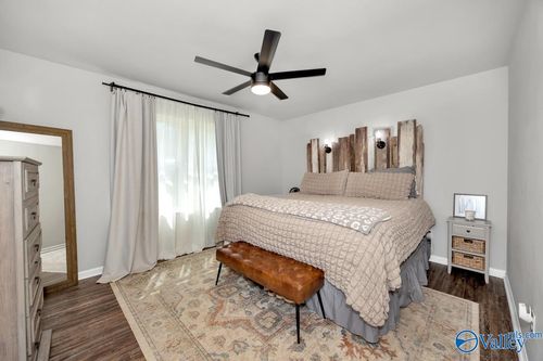 201 Amy Dr, Huntsville, AL, 35811-9306 | Card Image