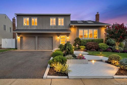 3087 Lydia Ln, Bellmore, NY, 11710-5321 | Card Image