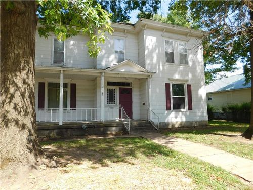 420 N Washington St, Nevada, MO, 64772-2347 | Card Image