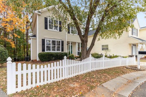 5028 Morning Edge Dr, Raleigh, NC, 27613-7358 | Card Image