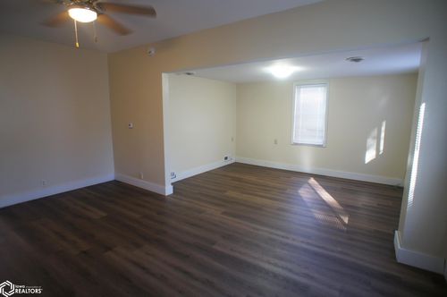 1705 River St, Webster City, IA, 50595-2919 | Card Image