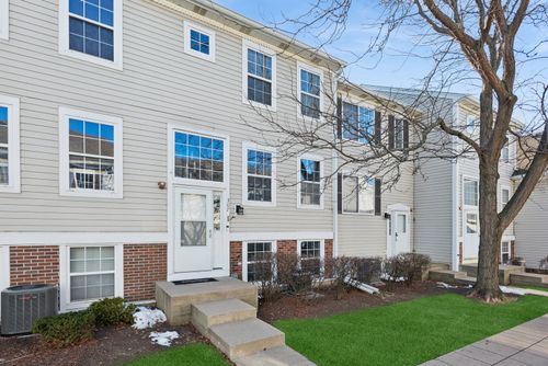 307 E Victoria Cir, North Aurora, IL, 60542-5106 | Card Image