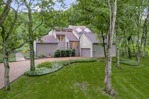 1002 Dickinson Ln, Franklin, TN, 37069-4717 | Card Image
