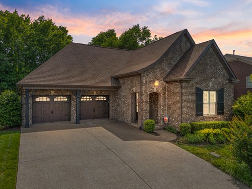 1049 Vinings Blvd, Gallatin, TN, 37066-3078 | Card Image