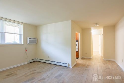 a-9 Koster Blvd, Edison, NJ, 08837-4318 | Card Image