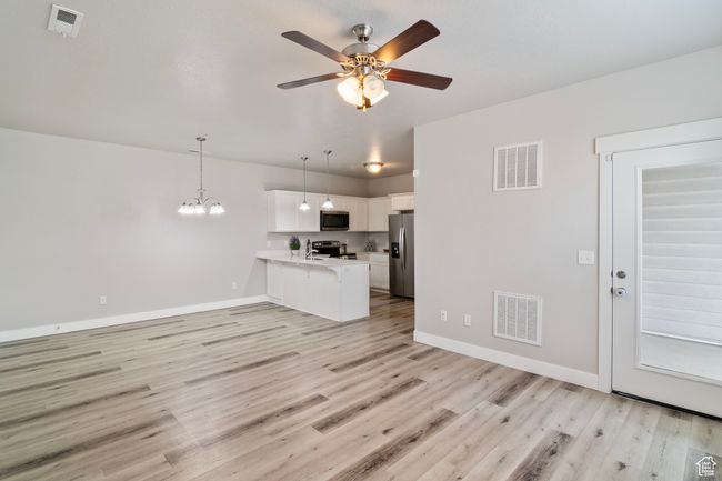 Great room with covered balcony access | Image 5