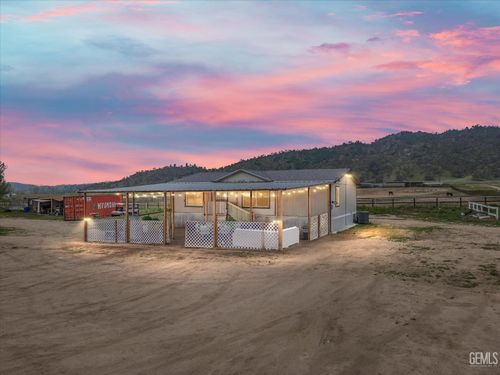20411 Pegasus St, Tehachapi, CA, 93561-9036 | Card Image
