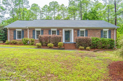 120 Fox Hunt Ln, Southern Pines, NC, 28387-7123 | Card Image