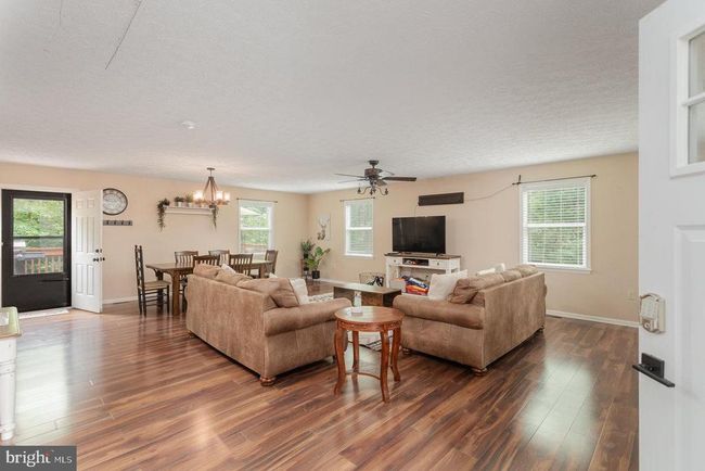 159 Park View Ln, House other with 3 bedrooms, 2 bathrooms and null parking in SHENANDOAH VA | Image 5