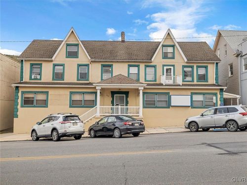 218 Delaware Ave, Palmerton, PA, 18071-1858 | Card Image