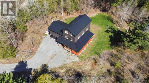 628 Sugar Bush Rd, Pakenham, ON, K0A2X0 | Card Image