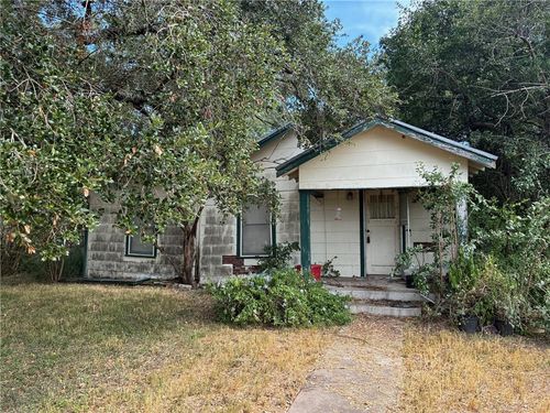 615 E Doddridge Ave, Kingsville, TX, 78363-5713 | Card Image