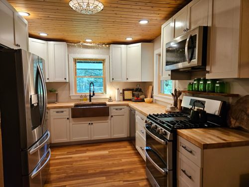 762 Potter Rd, Lowell, VT, 05847-8603 | Card Image