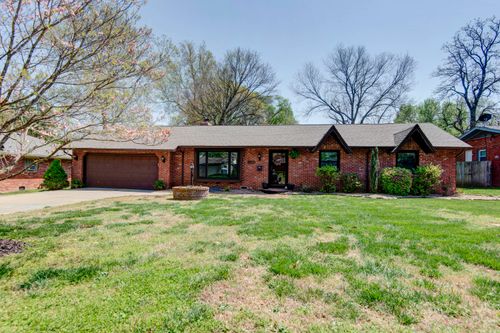 2036 E Greenwood St, Springfield, MO, 65804-3871 | Card Image