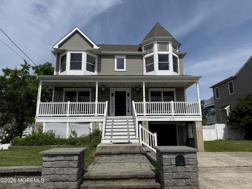 30 Main Street, Port Monmouth, NJ, 07758 | Card Image