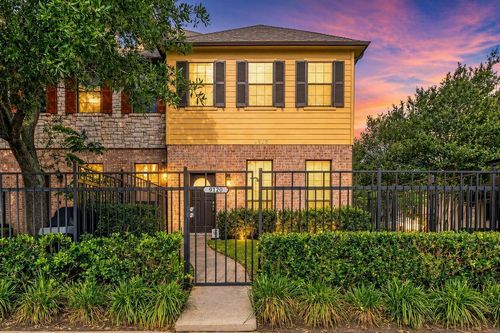 9120 Lakes At 610 Dr, Houston, TX, 77054-2403 | Card Image