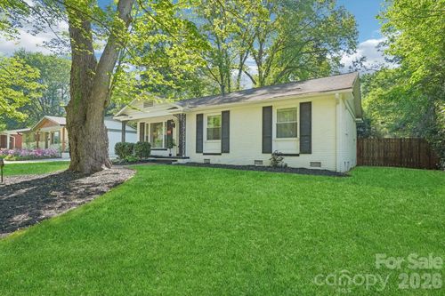 3000 Dunlavin Way, Charlotte, NC, 28205-3341 | Card Image