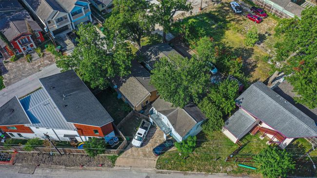 1110 E 27 Th St, House other with 5 bedrooms, 3 bathrooms and 2 parking in Houston TX | Image 34
