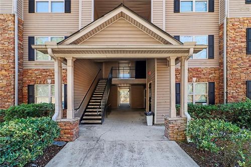 5303-5303 Fairington Club Dr, Lithonia, GA, 30038-5667 | Card Image