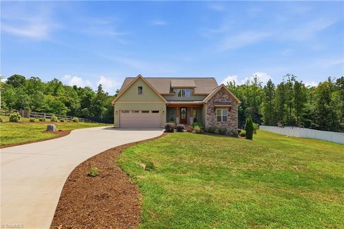 8829 Belews Ridge Rd, Stokesdale, NC, 27357-9234 | Card Image