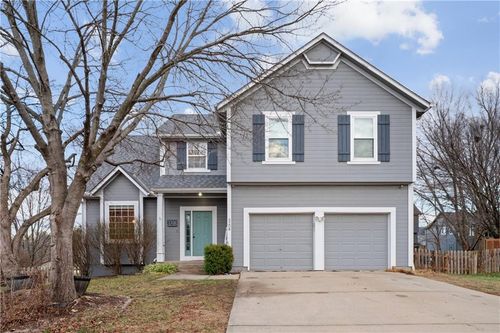 3208 Sw 11th Street Cir, Blue Springs, MO, 64015-6265 | Card Image