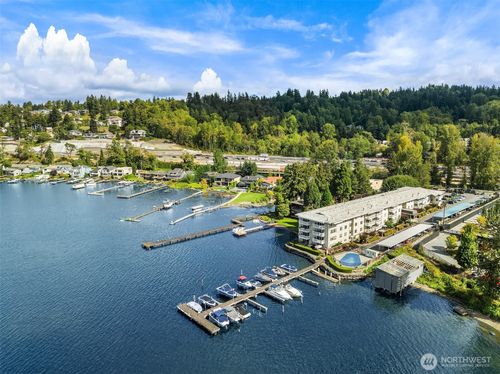 apt-211-5021 Ripley Ln N, Renton, WA, 98056-1577 | Card Image