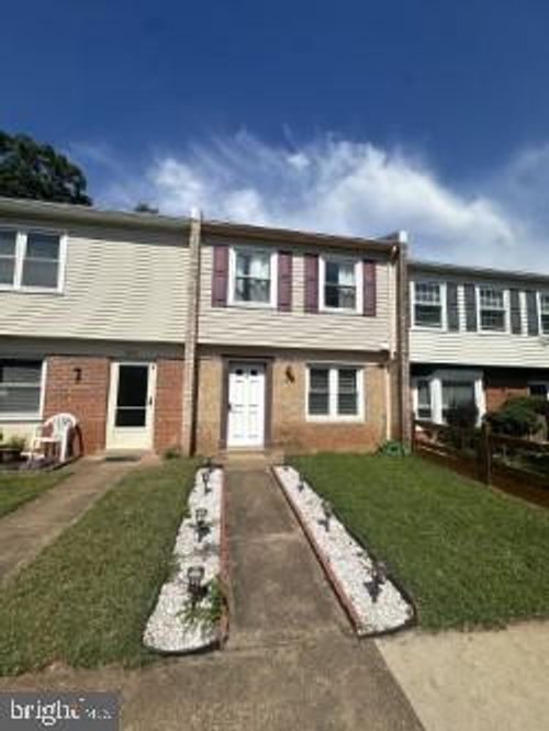 8452 Sandstone Way, MANASSAS PARK, VA, 20111-2325 | Card Image