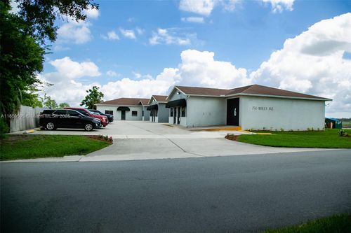 750 Wylly Ave, Sanford, FL, 32773-4613 | Card Image
