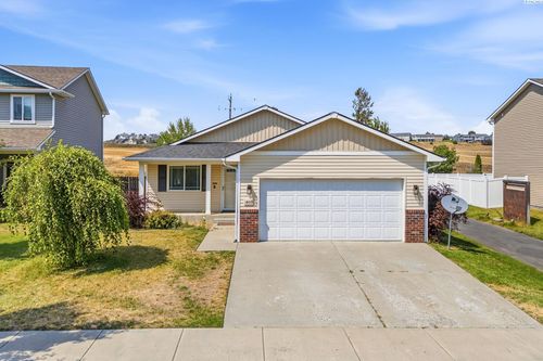 1400 Sw Lost Trail Dr, Pullman, WA, 99163-5664 | Card Image