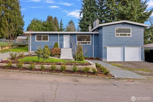 20430 12th Avenue S, SeaTac, WA, 98198 | Card Image