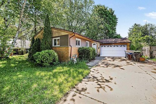1200 Love St, Midland, MI, 48642-6134 | Card Image