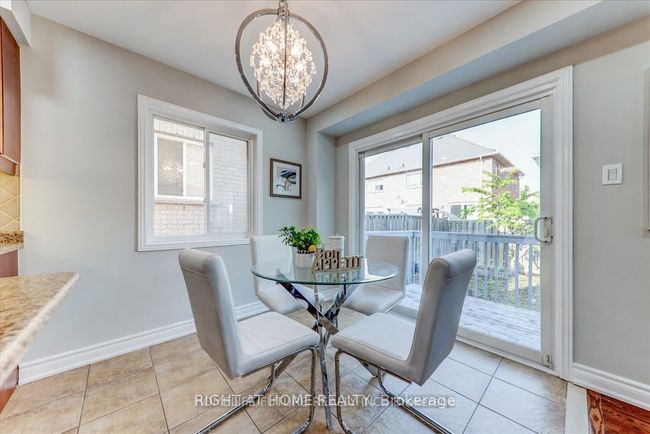 5 Hollier Dr, House attached with 3 bedrooms, 3 bathrooms and 1 parking in Ajax ON | Image 8