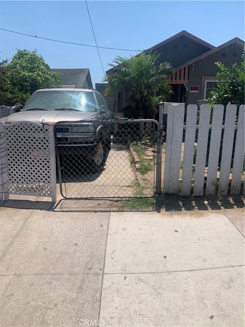 4136 W 111th St, Inglewood, CA, 90304-2403 | Card Image