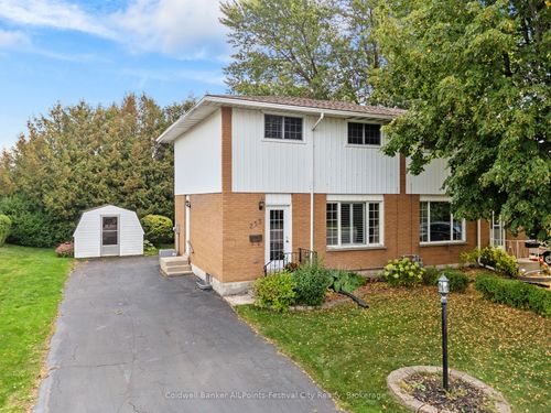 255 Christina Crt, Goderich, ON, N7A3J3 | Card Image