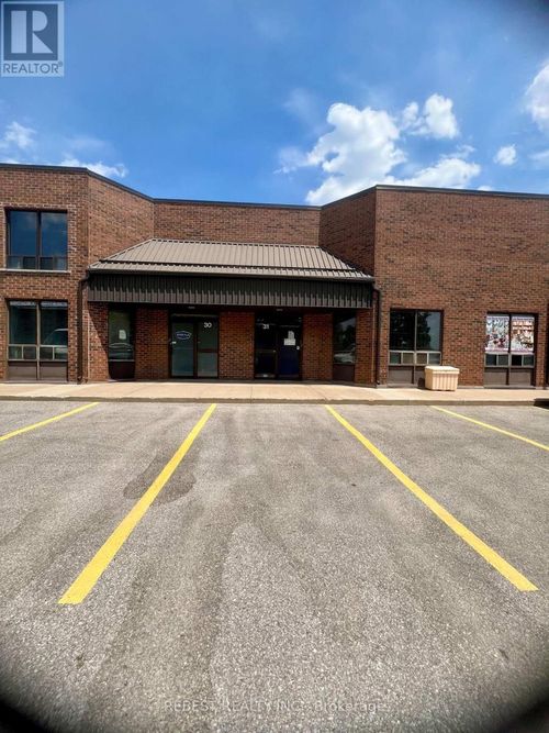 31-8560 Torbram Road, Brampton (Southgate), ON, L6T5C9 | Card Image