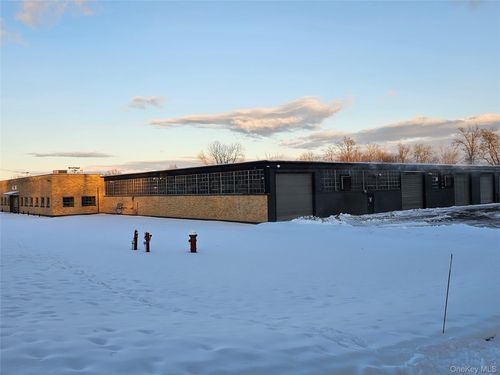 368 Highland Ave Ext, Middletown, NY, 10940-4454 | Card Image