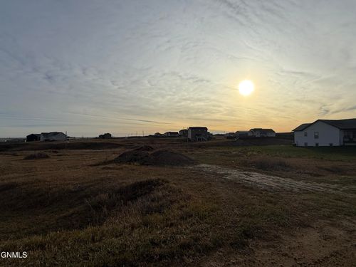 Tbd Hawthorn Loop Nw, Williston, ND, 58801 | Card Image