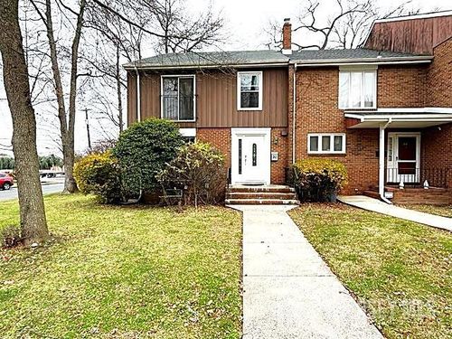 20 Phelps Ave, New Brunswick, NJ, 08901-3700 | Card Image