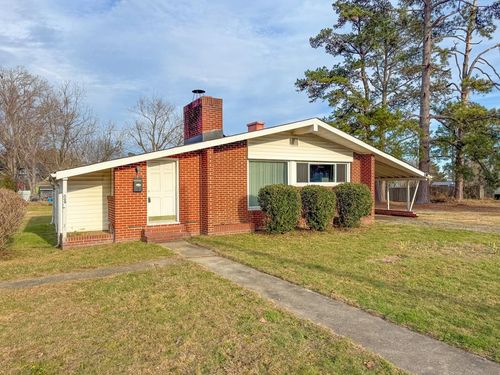 509 Custis St, Crewe, VA, 23930-2117 | Card Image