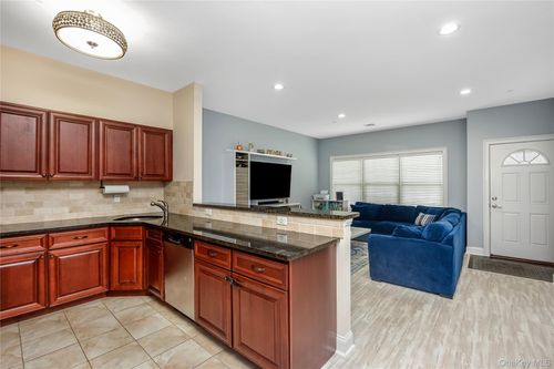 apt-b-116 Stewart Ave, Bethpage, NY, 11714-5348 | Card Image