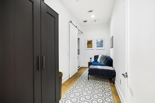 APT-17D - 2727 Kirby Dr, Condo with 2 bedrooms, 3 bathrooms and 3 parking in Houston TX | Image 20